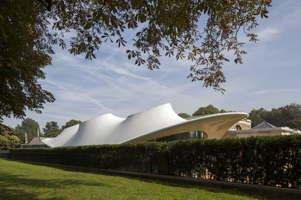 The-serpentine-sackler-gallery-by-zaha-hadid-architects_05