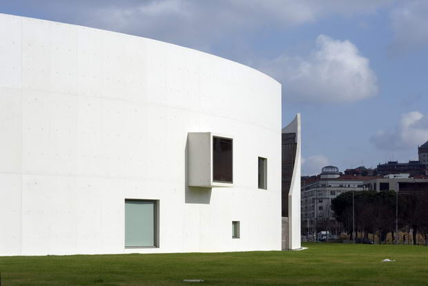 Центар Carlos Santa María од студиото JAAM sociedad de arquitectura (4)