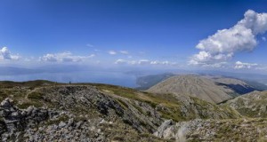 Фотографска изложба „Вики ја сака Земјата“ во Галерија „Осум“