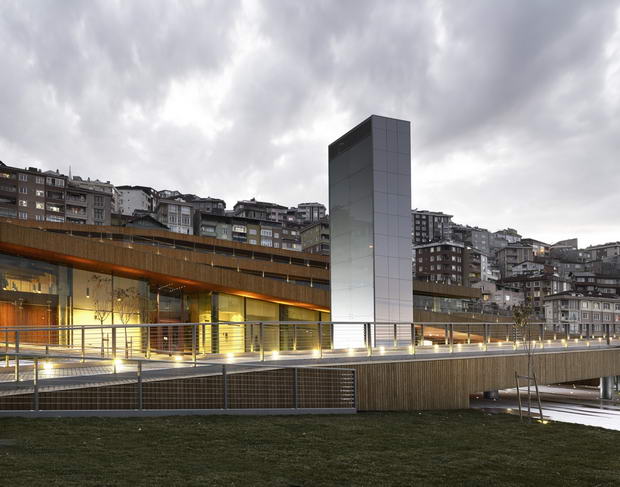 53740370c07a806f5b000017_ey-p-cultural-center-and-marr-age-hall-emre-arolat-architects_15