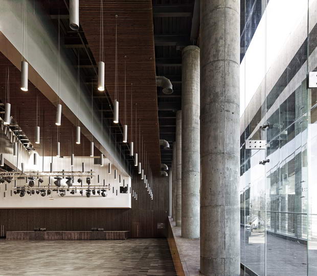 53740452c07a806f5b00001e_ey-p-cultural-center-and-marr-age-hall-emre-arolat-architects_41