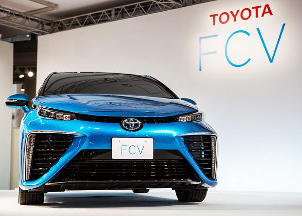 Toyota Motor Corporation to Launch Fuel Cell Vehicle Sedan in Japan before April 2015