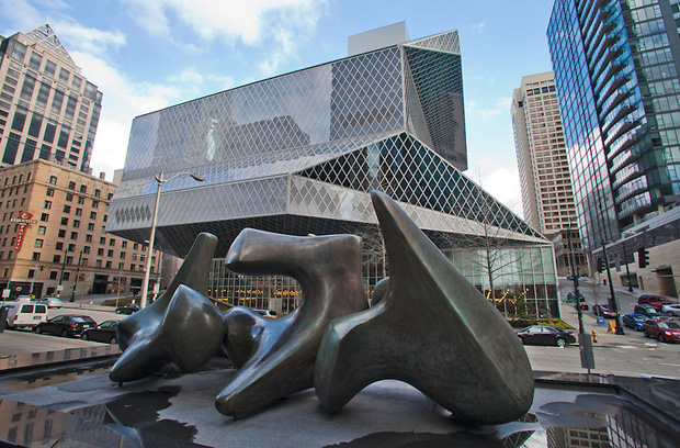 Seattle, Central Library, Rem Koolhaas, Vertebrae  by Henry Moore,