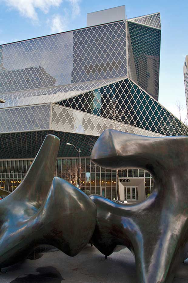 Seattle, Central Library, Rem Koolhaas, Vertebrae  by Henry Moore,