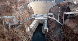 Историски фотографии за инжeнерскиот подвиг зад изградбата на легендарната Hoover Dam