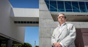 Paulo Mendes da Rocha добитник на Златниот медал на UIA