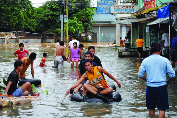 Flood damage in Manila, Philippines 2012. Photo: AusAID