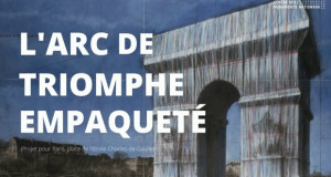 L’Arc de Triomphe во Париз како уметничка инсталција обвиткана во сино-црвена ткаенина