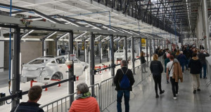 Отворена „гига фабриката“ на Tesla во Германија: 10.000 вработувања